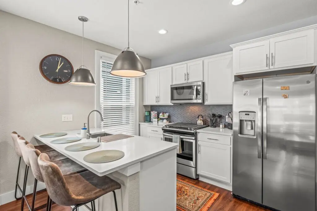 1da0a9f4 ea74 440c a948 e34949cf9ee0