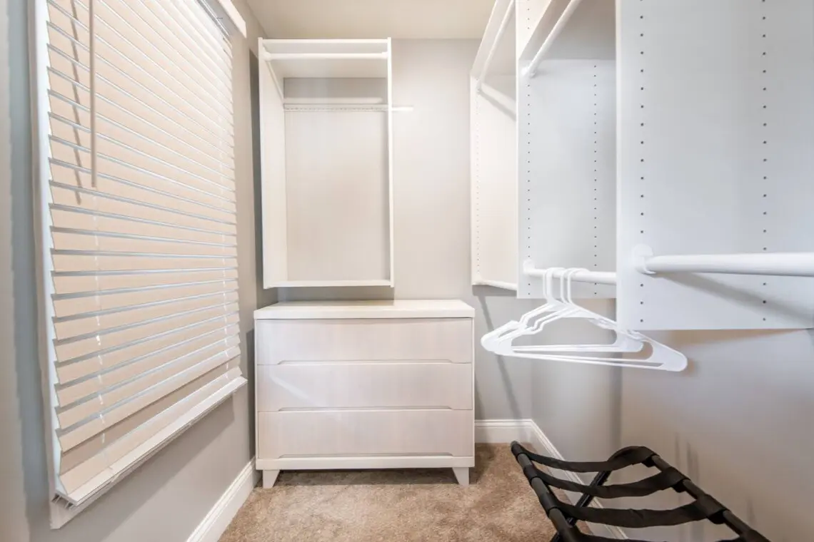 38a8e1a2 8f17 46dc 88a0 14cbc9338c8d