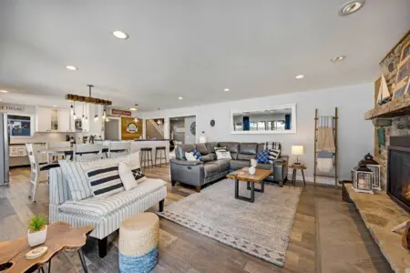 41b97e8b cc28 4af6 ae9a 8299eaaa340e