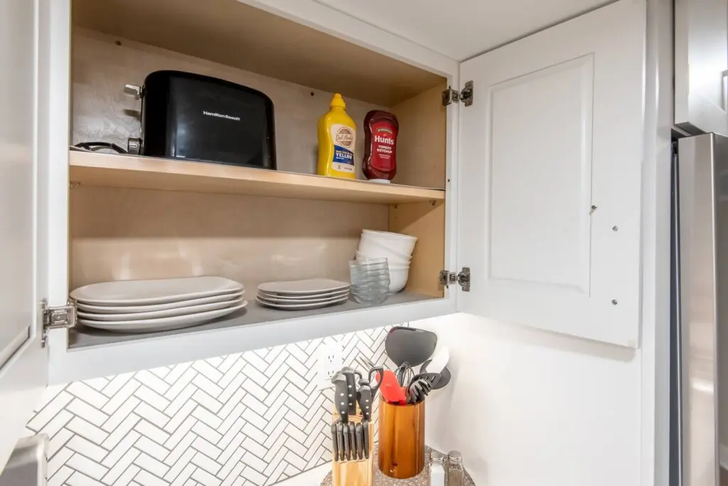 42b5688f d723 4216 86e2 835c45f9b7e7