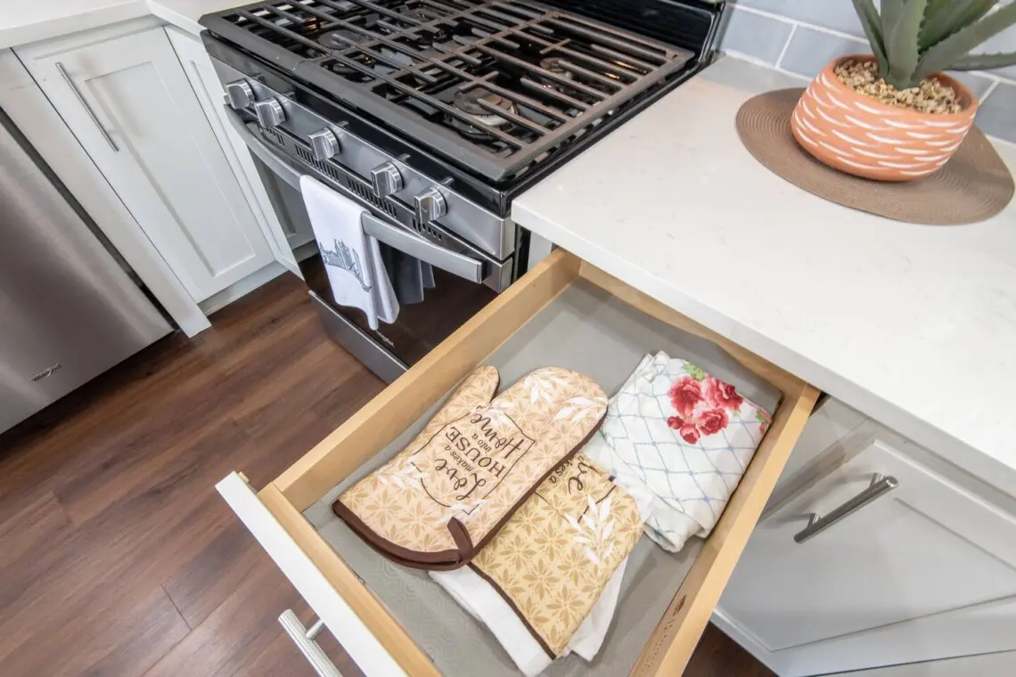 4a602980 d56a 4576 b2cf 2e8a1ff63fa6