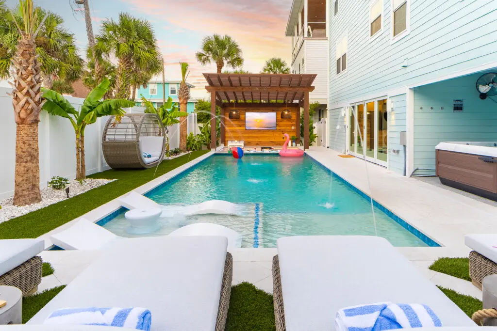 6 12th Street Twilight Photos Updated (15)