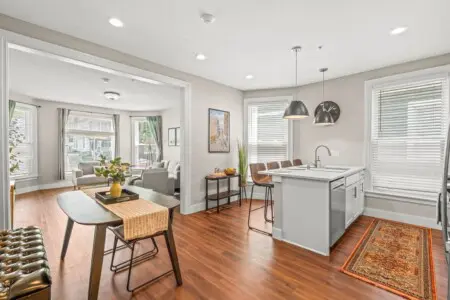 651ef607 c61a 493e 9282 d1519062ec92