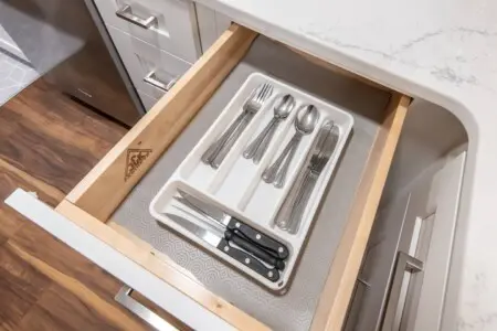 779ba613 7a7d 487b b4b4 d7739193c0d8