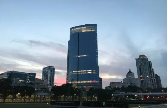 b6661f32 d5c0 46f8 a8c3 1a1c87e35dde