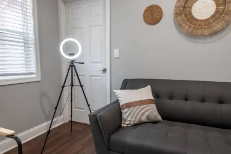 c2a721c5 17a6 43a3 b296 bf3d207c66b3