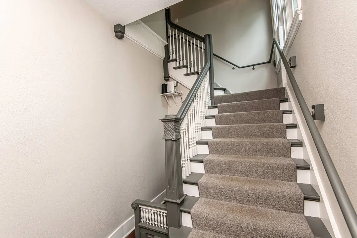 ec11a880 6322 4380 939a cbea55740332